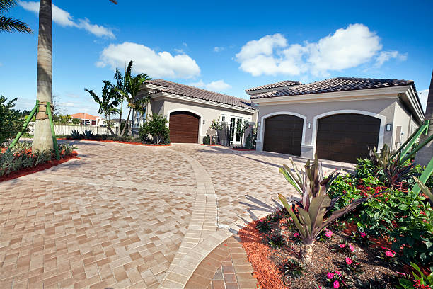 Best Best Driveway Pavers  in Hollandale, MS